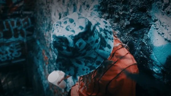 TINY TAPES – TRIPPY LIQUID MELTING MUSIC VIDEO EFFECT